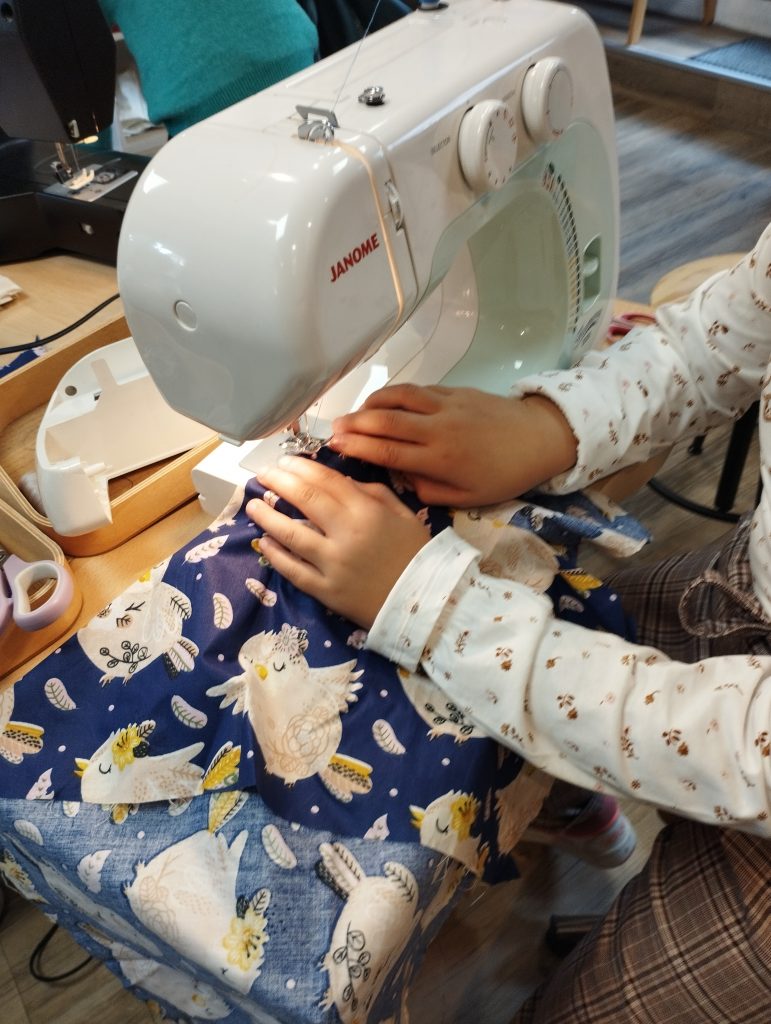 atelier enfant prise en main de machine